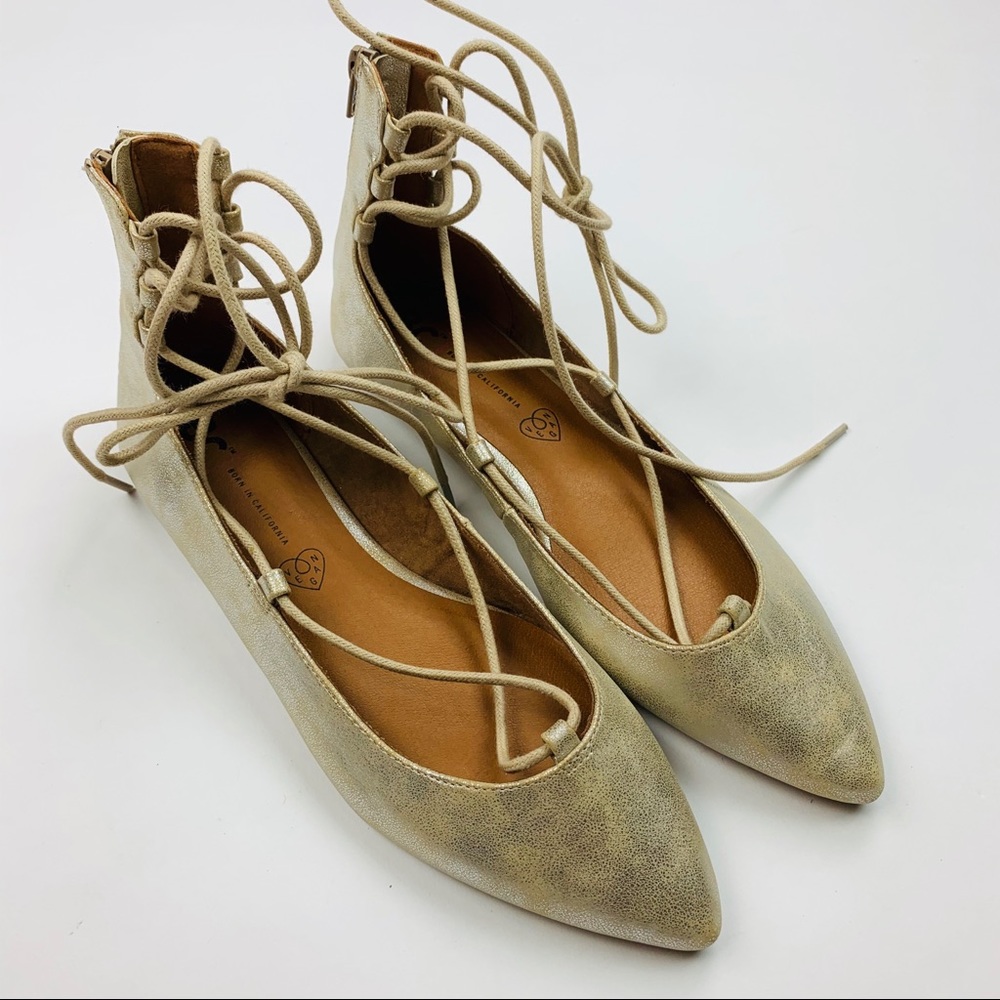 BC Born in California Lace Up Vegan Flats Sz 8.5